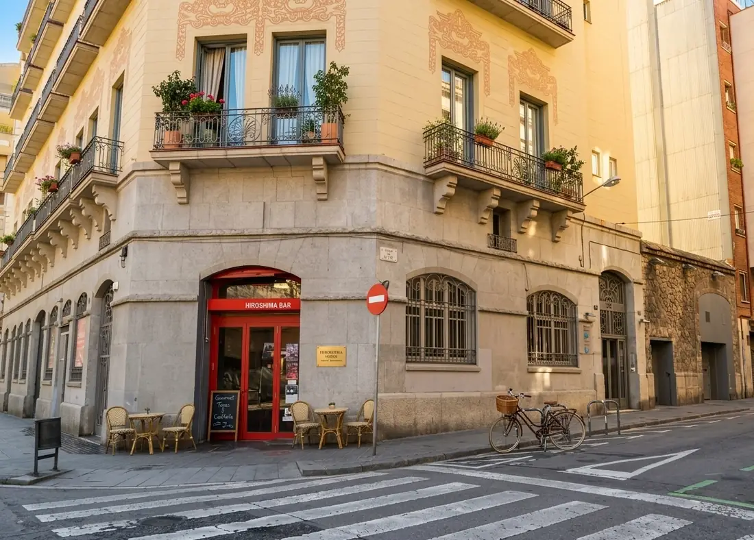 Hostal Apolo building exterior on a Barcelona corner street